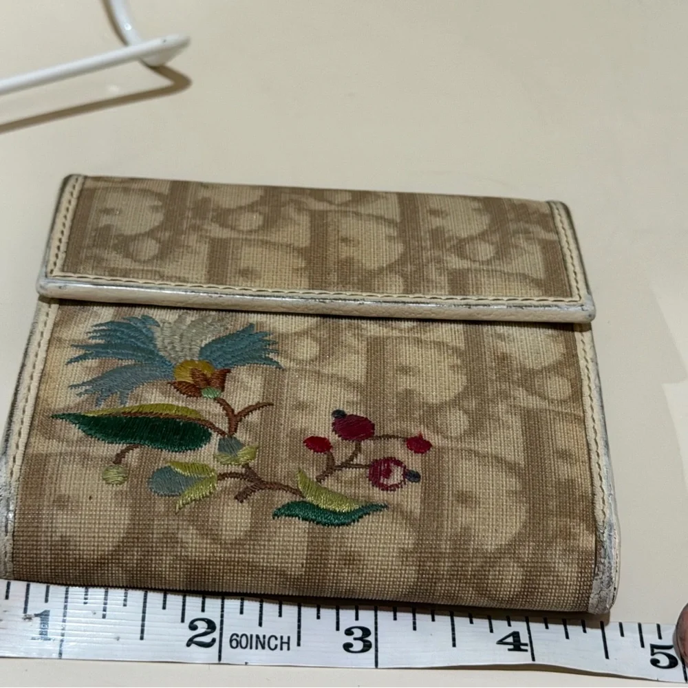 Dior Oblique Romantique Tri-fold Trotter Wallet
